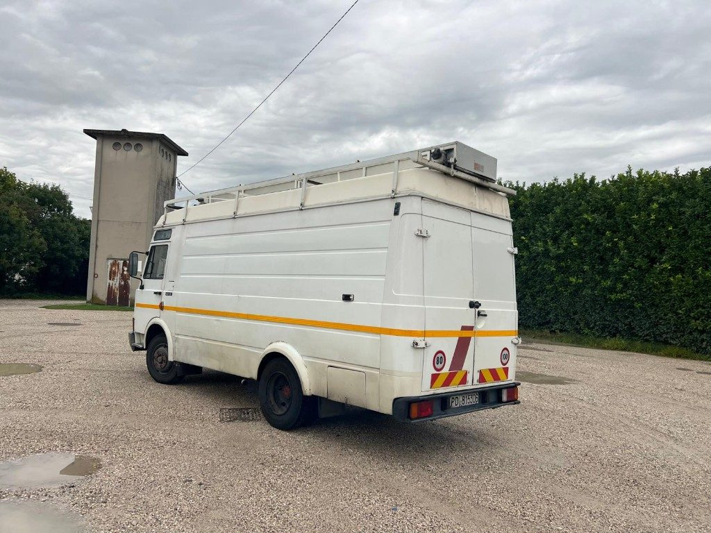 FIAT 60 10 - Furgon: obrázek 3 FIAT 60 10 - Furgon: obrázek 3