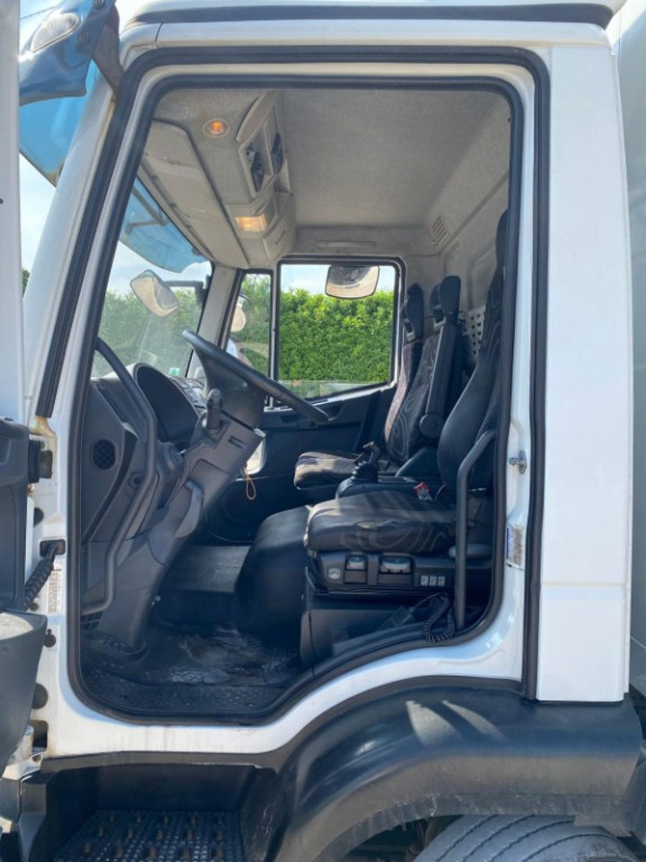 IVECO EUROCARGO 120E25 SCARRABILE - Hákový nosič kontejnerů: obrázek 5 IVECO EUROCARGO 120E25 SCARRABILE - Hákový nosič kontejnerů: obrázek 5