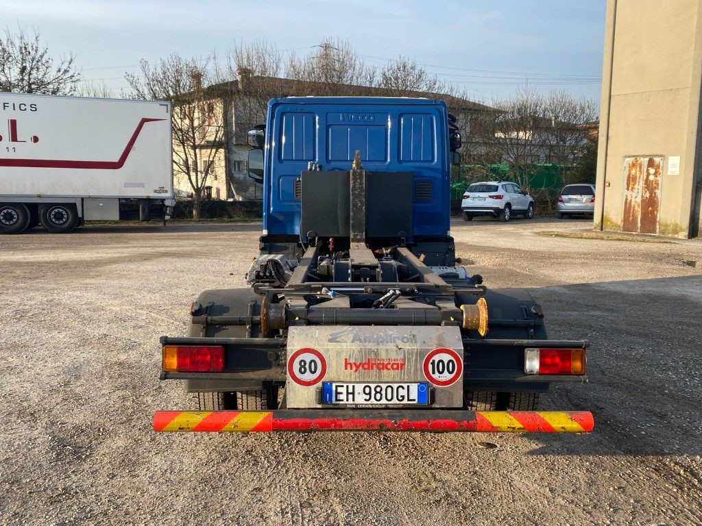 IVECO EUROCARGO 75E18 SCARRABILE - Hákový nosič kontejnerů: obrázek 5 IVECO EUROCARGO 75E18 SCARRABILE - Hákový nosič kontejnerů: obrázek 5