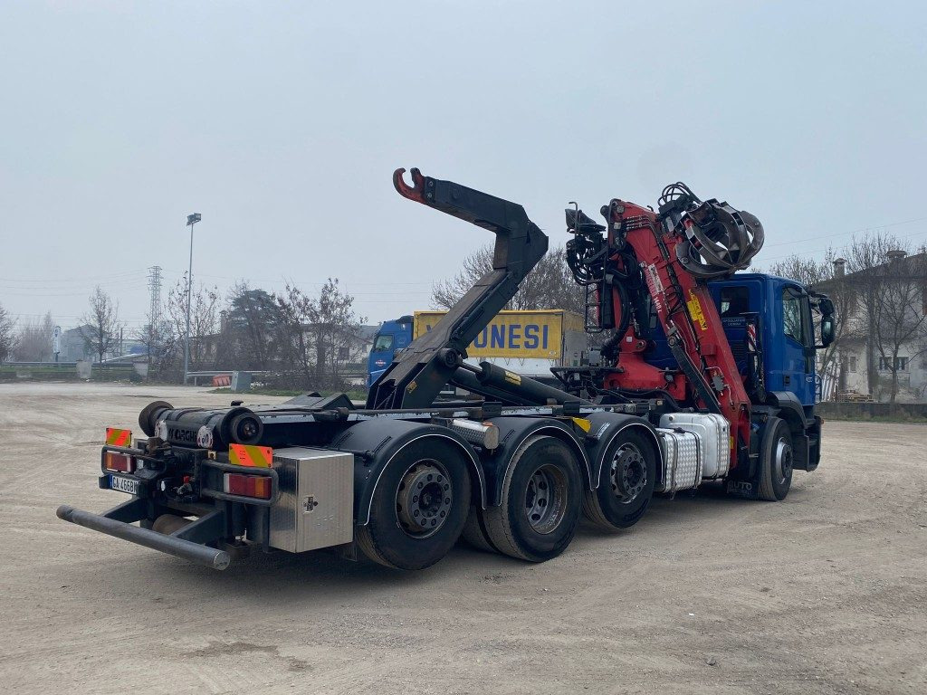 IVECO STRALIS 260.450 SCARRABILE CON GRU - Hákový nosič kontejnerů: obrázek 5 IVECO STRALIS 260.450 SCARRABILE CON GRU - Hákový nosič kontejnerů: obrázek 5