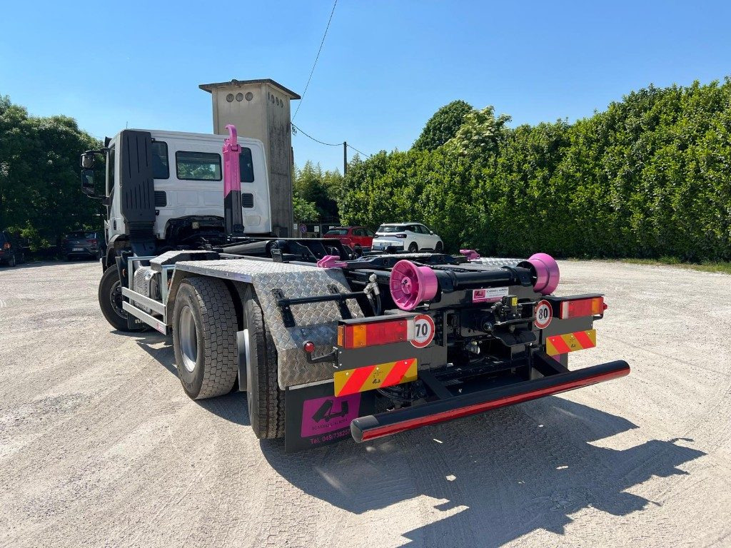IVECO STRALIS 460 SCARRABILE - Hákový nosič kontejnerů: obrázek 3 IVECO STRALIS 460 SCARRABILE - Hákový nosič kontejnerů: obrázek 3