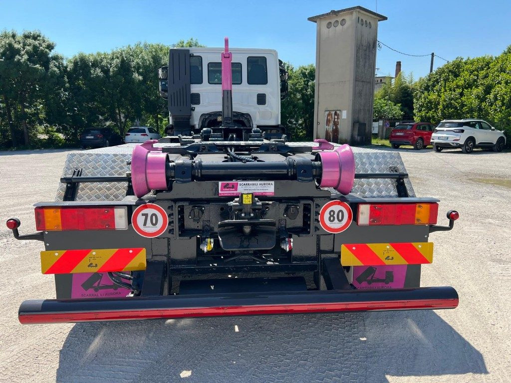IVECO STRALIS 460 SCARRABILE - Hákový nosič kontejnerů: obrázek 4 IVECO STRALIS 460 SCARRABILE - Hákový nosič kontejnerů: obrázek 4