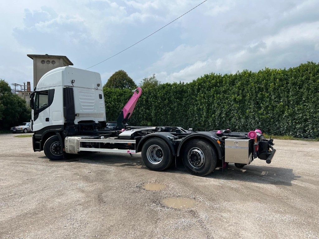 IVECO STRALIS 510 SCARRABILE - Hákový nosič kontejnerů: obrázek 4 IVECO STRALIS 510 SCARRABILE - Hákový nosič kontejnerů: obrázek 4