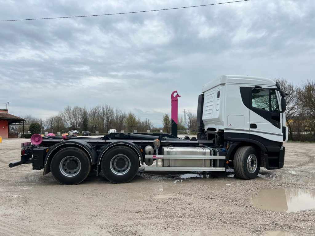 Hákový nosič kontejnerů IVECO STRALIS X-WAY 510 TRAKKER SCARRABILE: obrázek 6