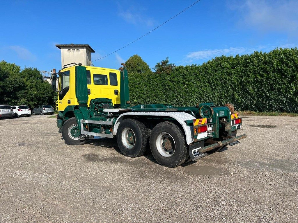 IVECO TRAKKER 450 SCARRABILE - Hákový nosič kontejnerů: obrázek 5 IVECO TRAKKER 450 SCARRABILE - Hákový nosič kontejnerů: obrázek 5