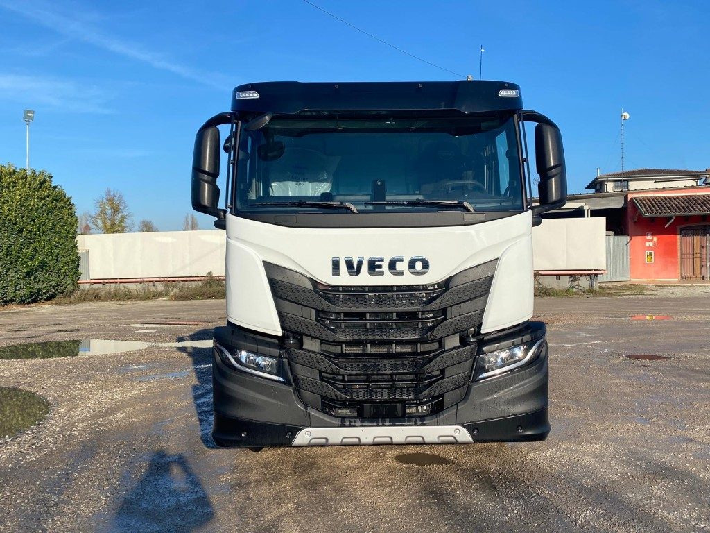 IVECO X-WAY AD280X48 NUOVO SCARRABILE PASSO 4500 - Hákový nosič kontejnerů: obrázek 2 IVECO X-WAY AD280X48 NUOVO SCARRABILE PASSO 4500 - Hákový nosič kontejnerů: obrázek 2