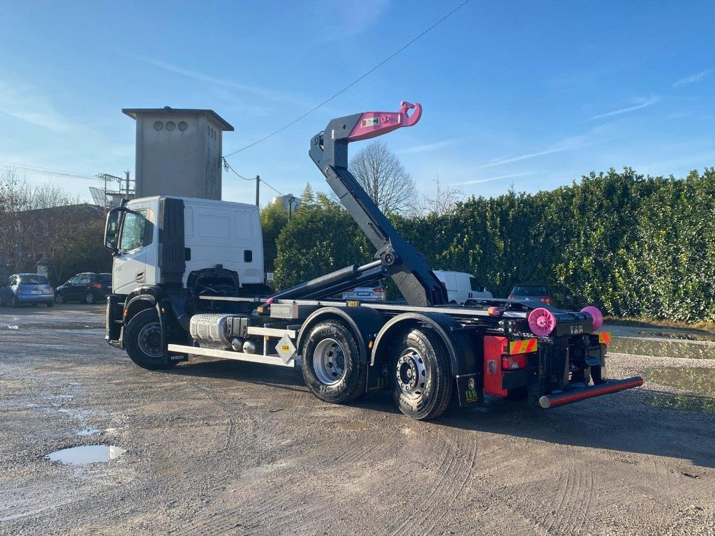 IVECO X-WAY AD280X48 NUOVO SCARRABILE PASSO 4500 - Hákový nosič kontejnerů: obrázek 4 IVECO X-WAY AD280X48 NUOVO SCARRABILE PASSO 4500 - Hákový nosič kontejnerů: obrázek 4