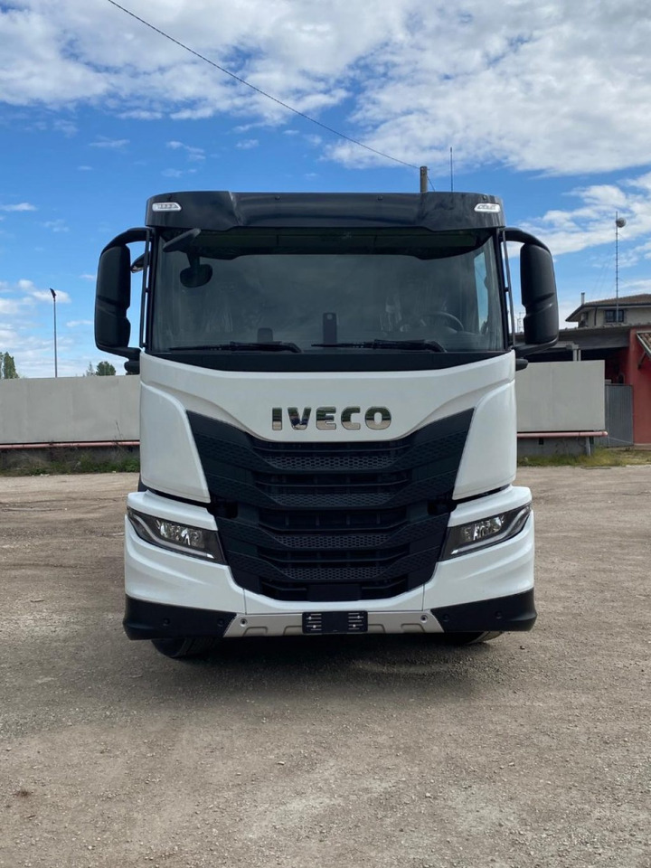 IVECO X-WAY AD280X48Y NUOVO SCARRABILE PASSO 3120 - Hákový nosič kontejnerů: obrázek 2 IVECO X-WAY AD280X48Y NUOVO SCARRABILE PASSO 3120 - Hákový nosič kontejnerů: obrázek 2
