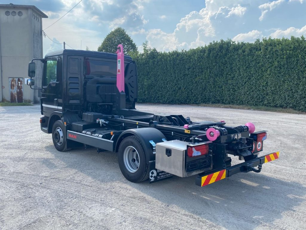 MAN TGL 12.220 CON SCARRABILE NUOVO - Hákový nosič kontejnerů: obrázek 5 MAN TGL 12.220 CON SCARRABILE NUOVO - Hákový nosič kontejnerů: obrázek 5