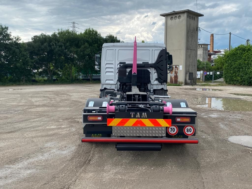 MAN TGM 12.220 - Hákový nosič kontejnerů: obrázek 4 MAN TGM 12.220 - Hákový nosič kontejnerů: obrázek 4