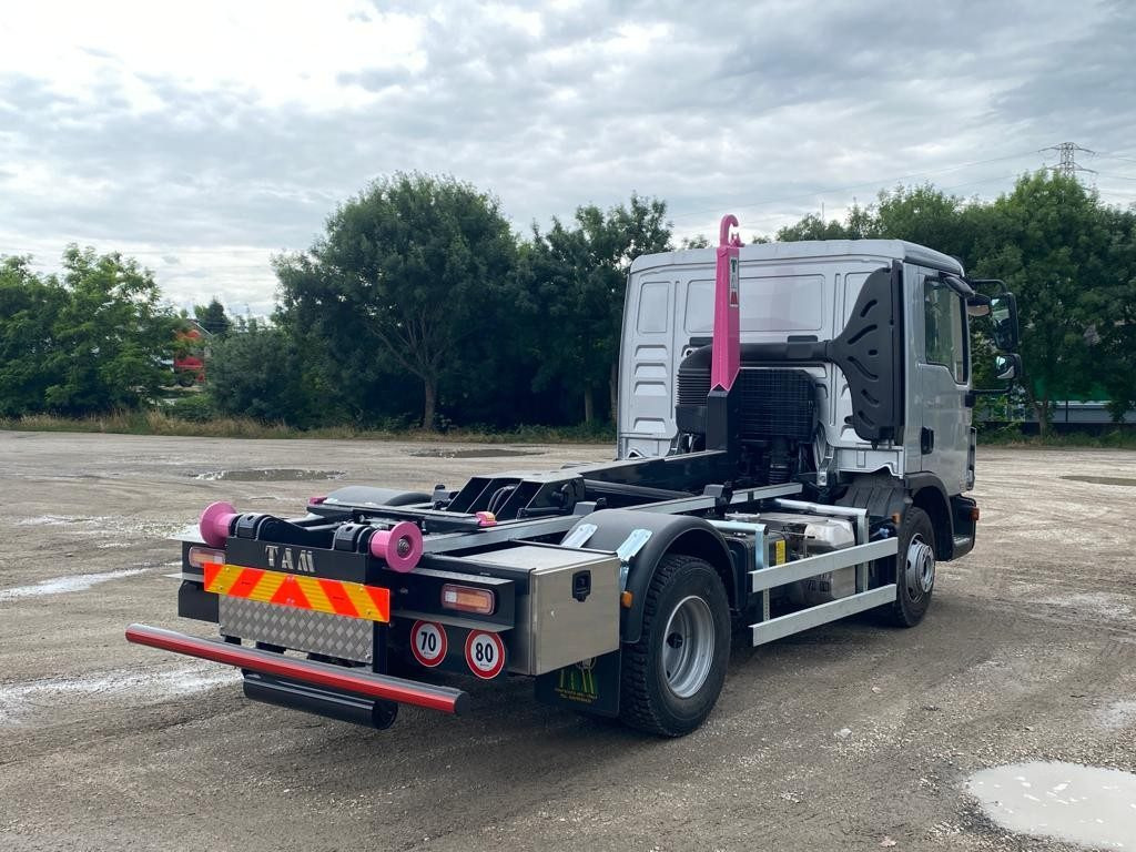 MAN TGM 12.220 - Hákový nosič kontejnerů: obrázek 5 MAN TGM 12.220 - Hákový nosič kontejnerů: obrázek 5