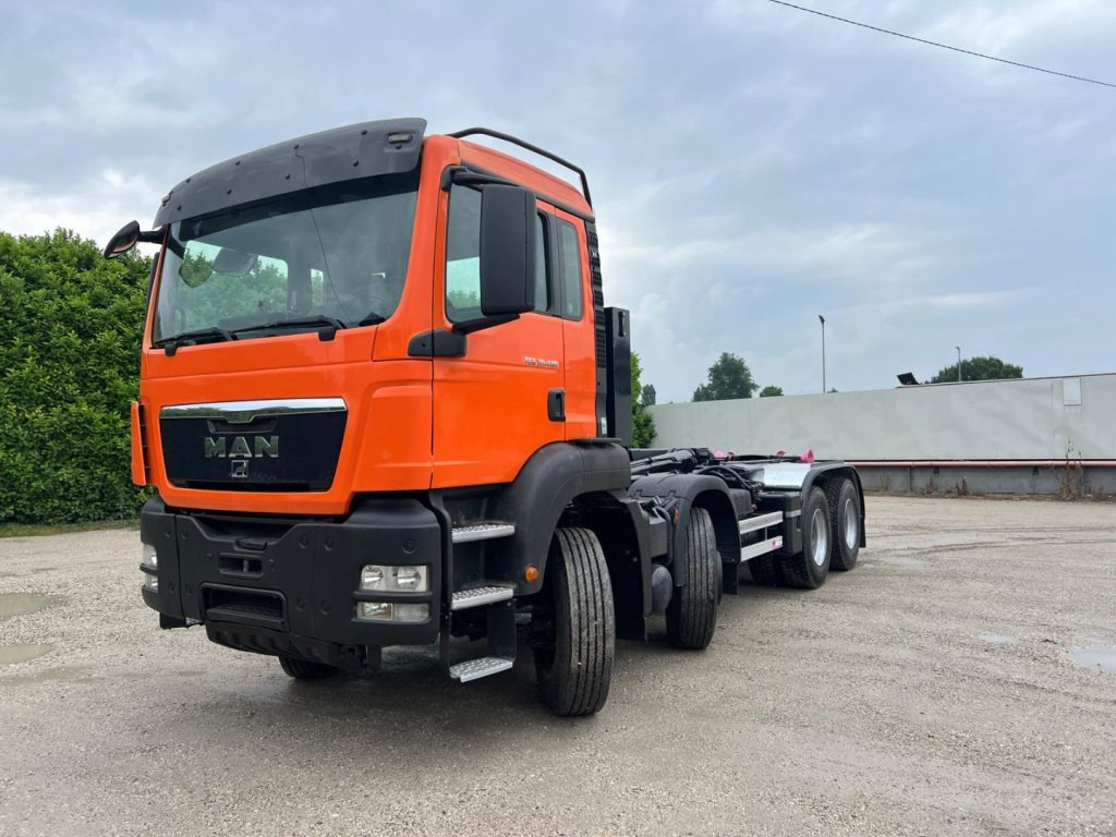 MAN TGS 35.480 SCARRABILE - Hákový nosič kontejnerů: obrázek 2 MAN TGS 35.480 SCARRABILE - Hákový nosič kontejnerů: obrázek 2