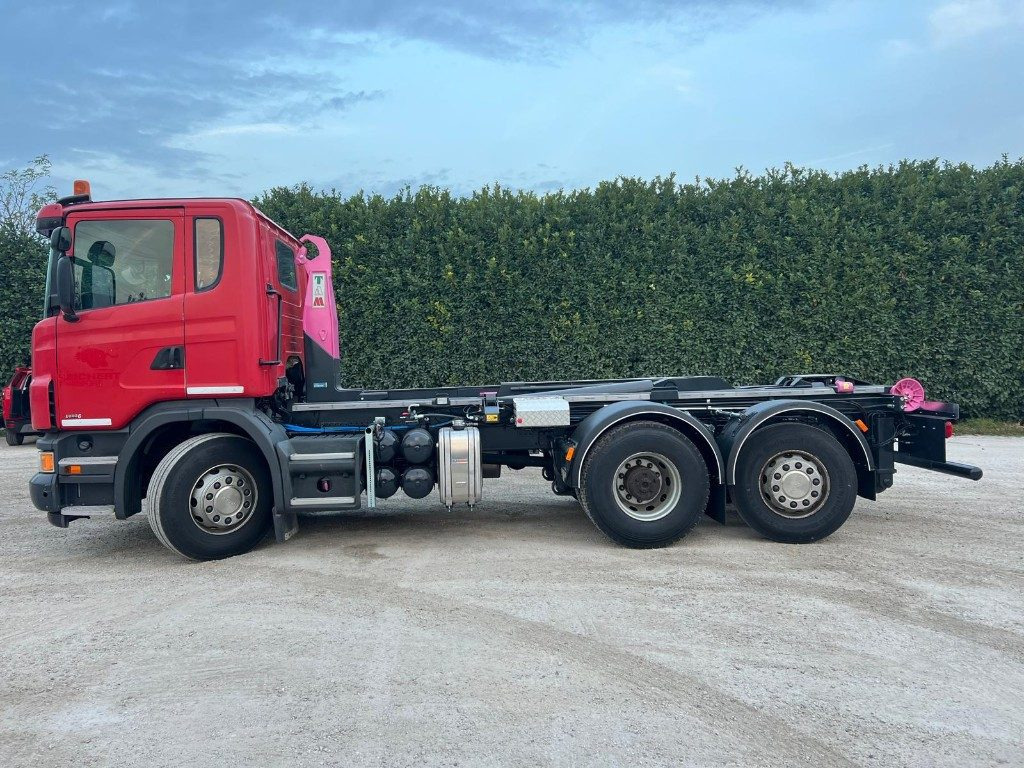 SCANIA G440 SCARRABILE NUOVO PNEUMATICO POSTERIORE - Hákový nosič kontejnerů: obrázek 3 SCANIA G440 SCARRABILE NUOVO PNEUMATICO POSTERIORE - Hákový nosič kontejnerů: obrázek 3