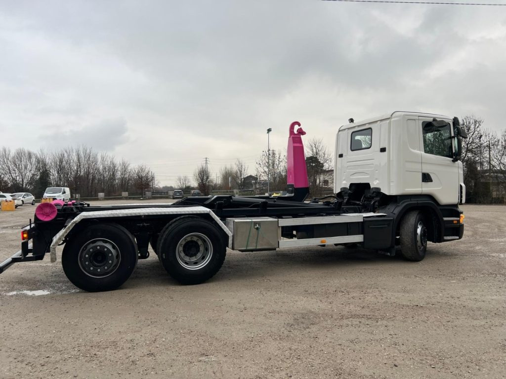 SCANIA R380 SCARRABILE - Hákový nosič kontejnerů: obrázek 4 SCANIA R380 SCARRABILE - Hákový nosič kontejnerů: obrázek 4