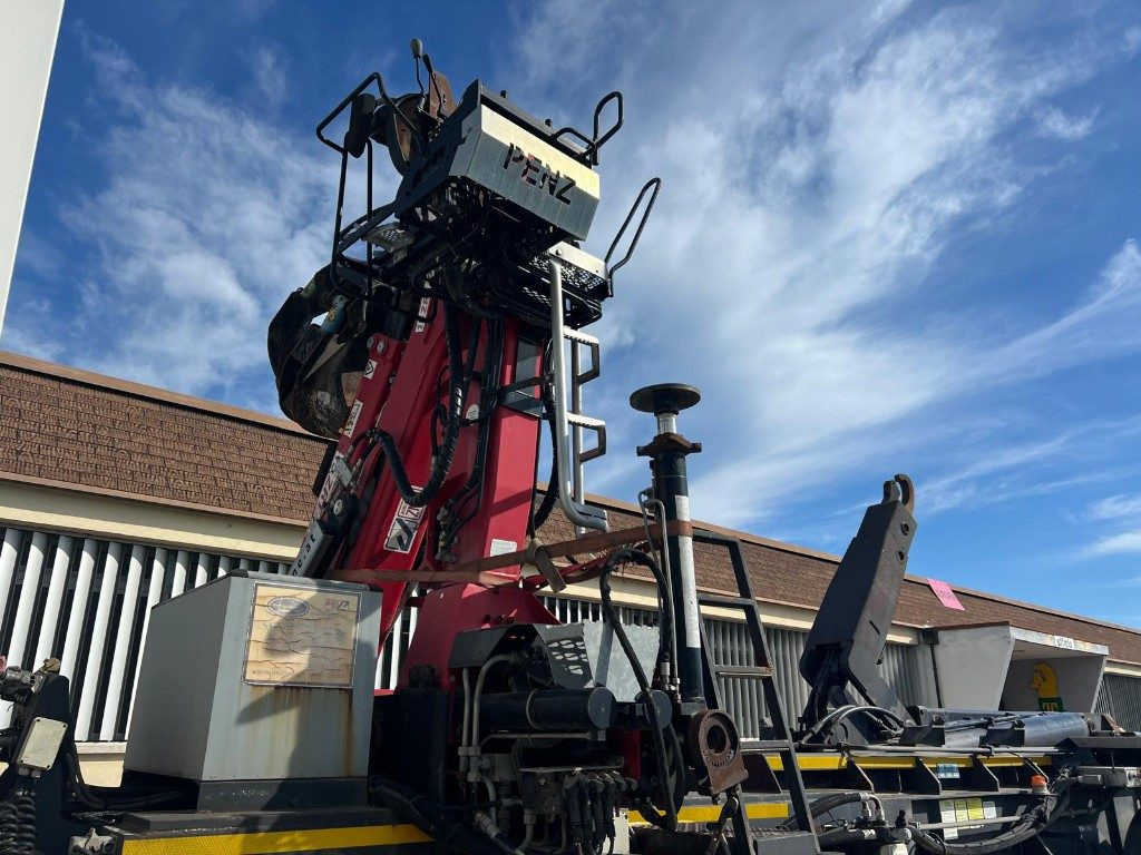 TECNOKAR SEMIRIMORCHIO TECNOKAR SCARRABILE CON GRU - Kontejnerovy návěs/ Výměnná nástavba: obrázek 5 TECNOKAR SEMIRIMORCHIO TECNOKAR SCARRABILE CON GRU - Kontejnerovy návěs/ Výměnná nástavba: obrázek 5