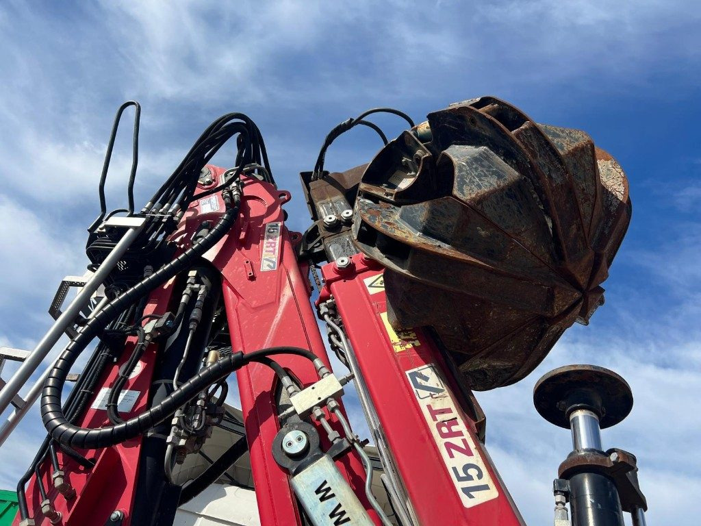 TECNOKAR SEMIRIMORCHIO TECNOKAR SCARRABILE CON GRU - Kontejnerovy návěs/ Výměnná nástavba: obrázek 3 TECNOKAR SEMIRIMORCHIO TECNOKAR SCARRABILE CON GRU - Kontejnerovy návěs/ Výměnná nástavba: obrázek 3