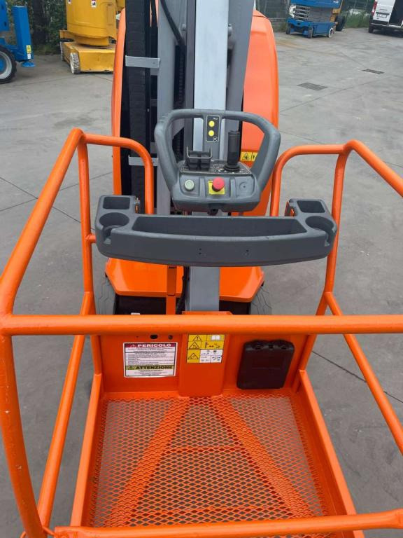 JLG TOUCAN 10E - Vertikální sloupový výtah: obrázek 3 JLG TOUCAN 10E - Vertikální sloupový výtah: obrázek 3