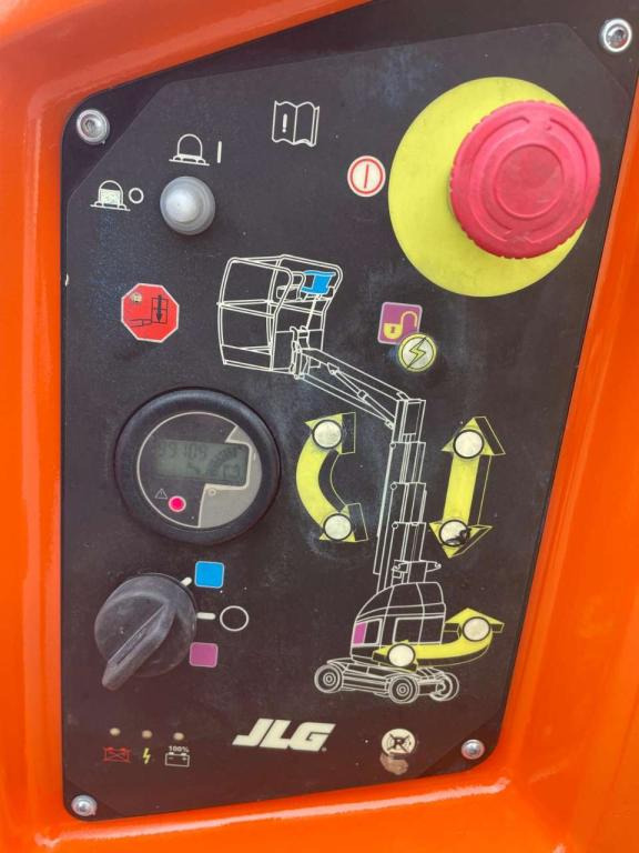 JLG TOUCAN 10E - Vertikální sloupový výtah: obrázek 5 JLG TOUCAN 10E - Vertikální sloupový výtah: obrázek 5