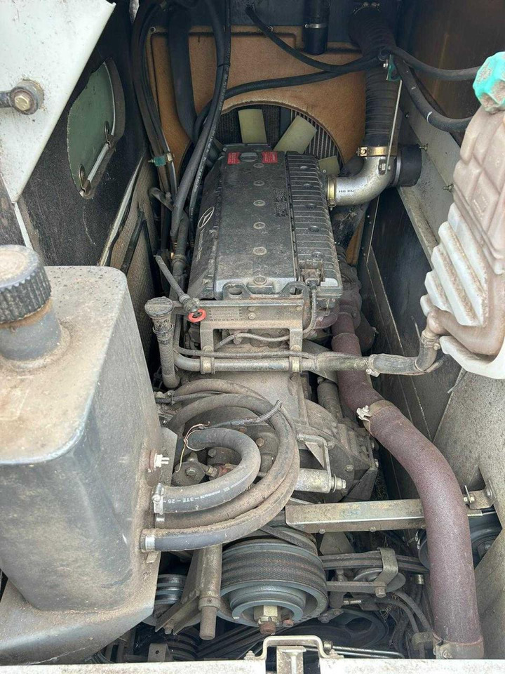 Sklízecí mlátička CLAAS Medion 310: obrázek 8 Sklízecí mlátička CLAAS Medion 310: obrázek 8