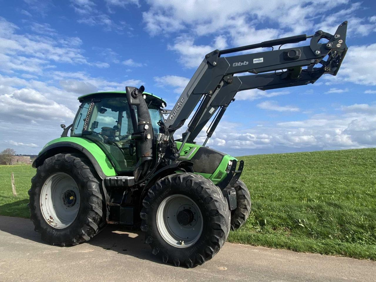 Deutz-Fahr 6150.4 Agrotron TTV - Traktor: obrázek 1 Deutz-Fahr 6150.4 Agrotron TTV - Traktor: obrázek 1