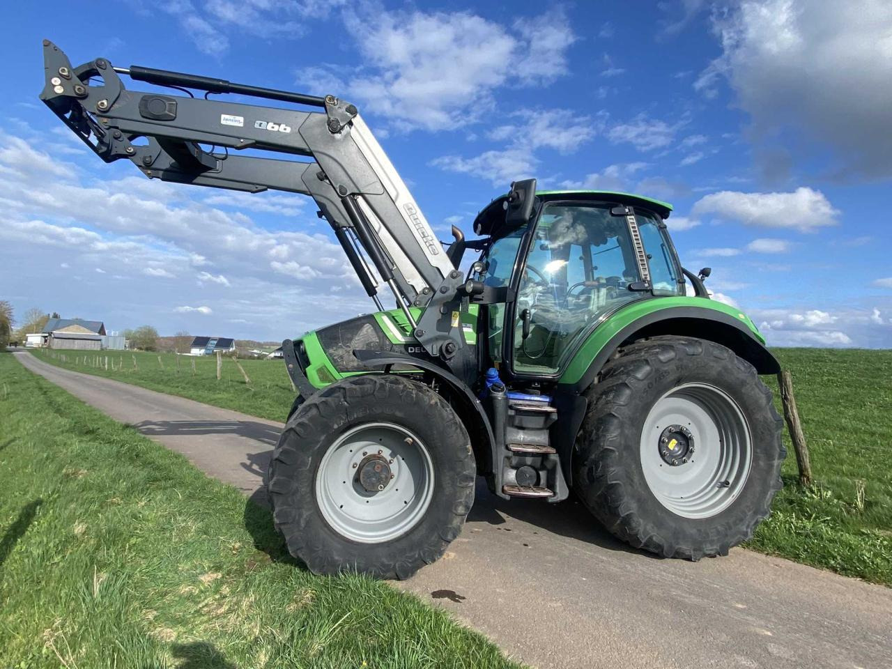 Deutz-Fahr 6150.4 Agrotron TTV - Traktor: obrázek 2 Deutz-Fahr 6150.4 Agrotron TTV - Traktor: obrázek 2