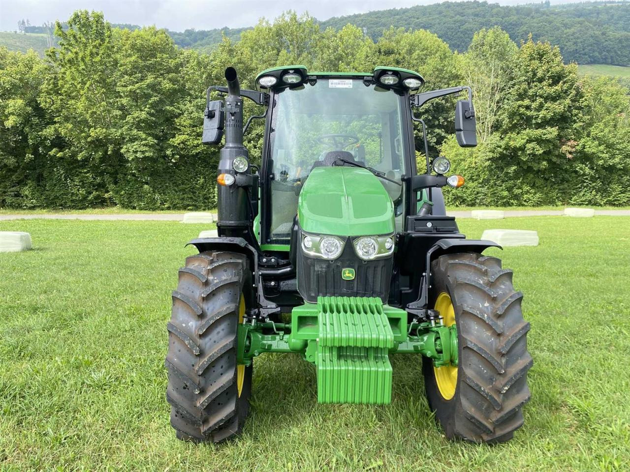 John Deere 6100 M AutoQuadEco - Traktor: obrázek 2 John Deere 6100 M AutoQuadEco - Traktor: obrázek 2