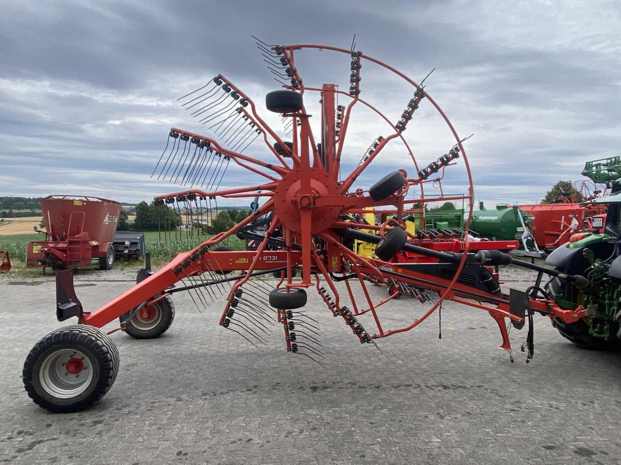 Kuhn GA 8731 - Obraceč/ Shrnovač: obrázek 2 Kuhn GA 8731 - Obraceč/ Shrnovač: obrázek 2