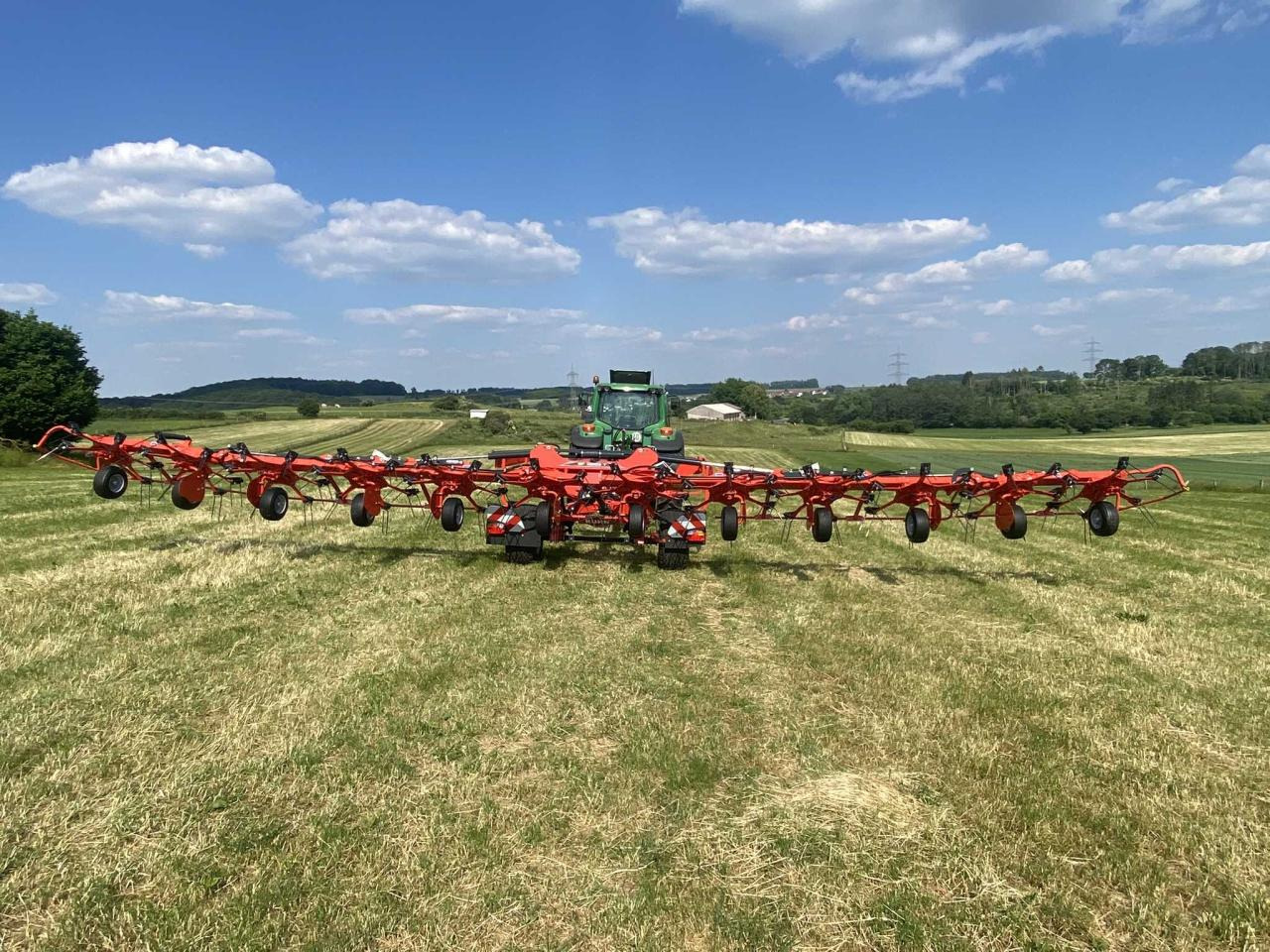 Kuhn GF13003T - Obraceč/ Shrnovač: obrázek 5 Kuhn GF13003T - Obraceč/ Shrnovač: obrázek 5