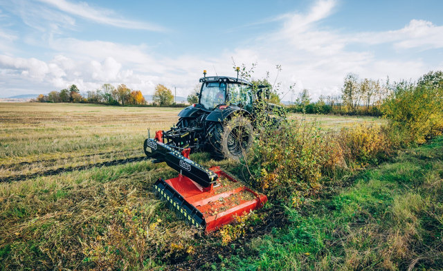 IlsboM160 Standart - Stranový mulčovač: obrázek 1 IlsboM160 Standart - Stranový mulčovač: obrázek 1