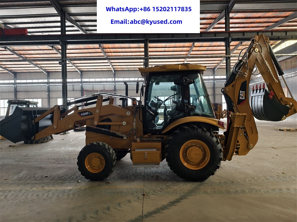 Rýpadlo-nakladač CATERPILLAR 420F2: obrázek 6