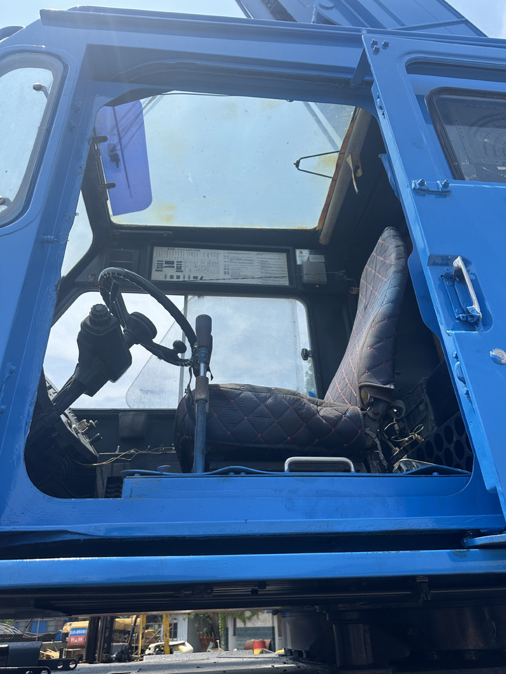 KATO KR500H SS500 KR50H 50 Ton rough terrain crane - Terénní jeřáb: obrázek 4 KATO KR500H SS500 KR50H 50 Ton rough terrain crane - Terénní jeřáb: obrázek 4