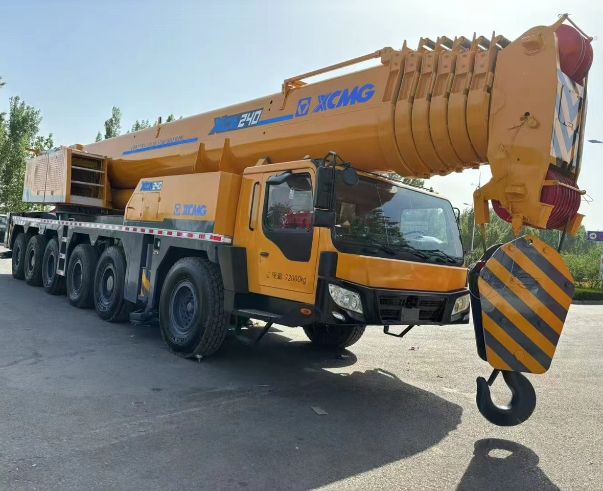 XCMG QAY300 QAY260 QAY240 XCT240 XCA240 240ton 250ton 260ton 200ton 220ton crane - Autojeřáb: obrázek 1 XCMG QAY300 QAY260 QAY240 XCT240 XCA240 240ton 250ton 260ton 200ton 220ton crane - Autojeřáb: obrázek 1