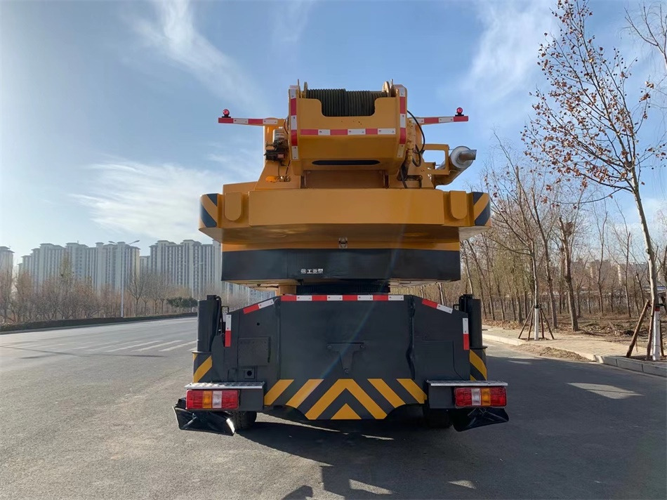 XCMG QY100K 100TON - Autojeřáb: obrázek 3 XCMG QY100K 100TON - Autojeřáb: obrázek 3