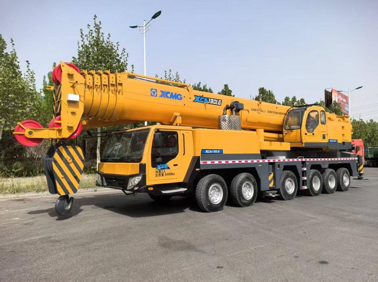 XCMG QY130K 130 ton 120 ton 140ton 150ton 160ton 200t truck crane - Autojeřáb: obrázek 1 XCMG QY130K 130 ton 120 ton 140ton 150ton 160ton 200t truck crane - Autojeřáb: obrázek 1