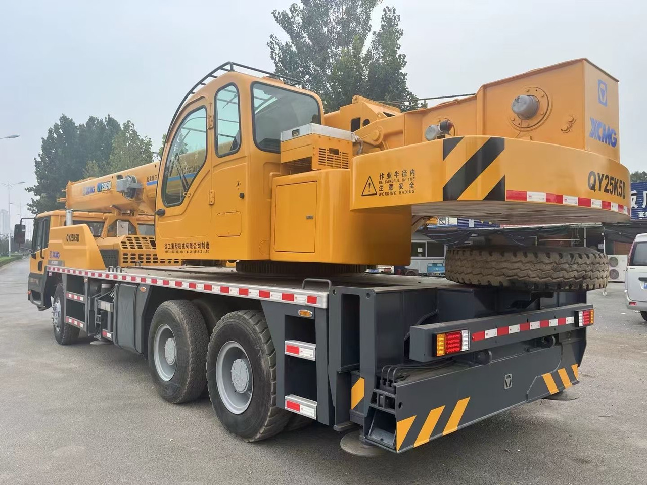 XCMG QY25K5D QY25K5C QY25K5-1 25 TON TRUCK CRANE - Autojeřáb: obrázek 3 XCMG QY25K5D QY25K5C QY25K5-1 25 TON TRUCK CRANE - Autojeřáb: obrázek 3