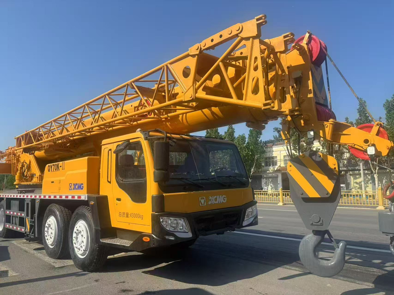 XCMG QY70K-1 QY70K QY80K 70ton 80ton Used Truck Mobile Crane - Autojeřáb: obrázek 5 XCMG QY70K-1 QY70K QY80K 70ton 80ton Used Truck Mobile Crane - Autojeřáb: obrázek 5