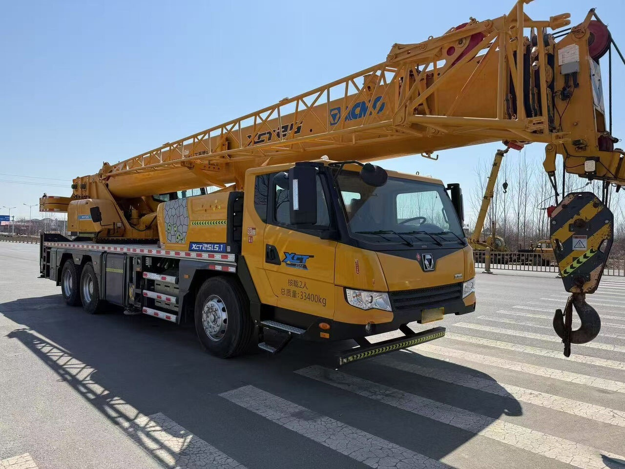 XCMG XCT25L5 QY25K5C QY25K5D 25ton 30ton 35ton used mobile crane - Autojeřáb: obrázek 2 XCMG XCT25L5 QY25K5C QY25K5D 25ton 30ton 35ton used mobile crane - Autojeřáb: obrázek 2