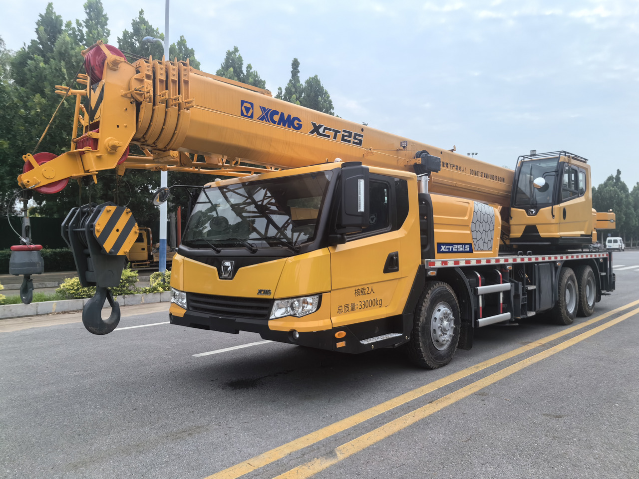 XCMG XCT25L5 QY25K5D QY25K5C QY25K5-I 25ton Used crane - Autojeřáb: obrázek 1 XCMG XCT25L5 QY25K5D QY25K5C QY25K5-I 25ton Used crane - Autojeřáb: obrázek 1