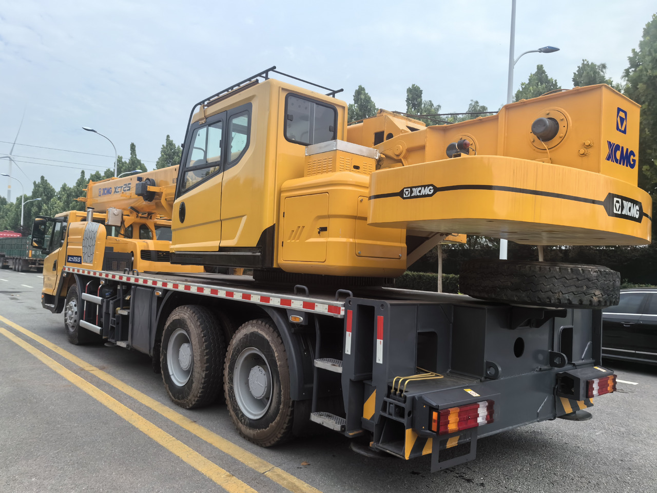 XCMG XCT25L5 QY25K5D QY25K5C QY25K5-I 25ton Used crane - Autojeřáb: obrázek 3 XCMG XCT25L5 QY25K5D QY25K5C QY25K5-I 25ton Used crane - Autojeřáb: obrázek 3