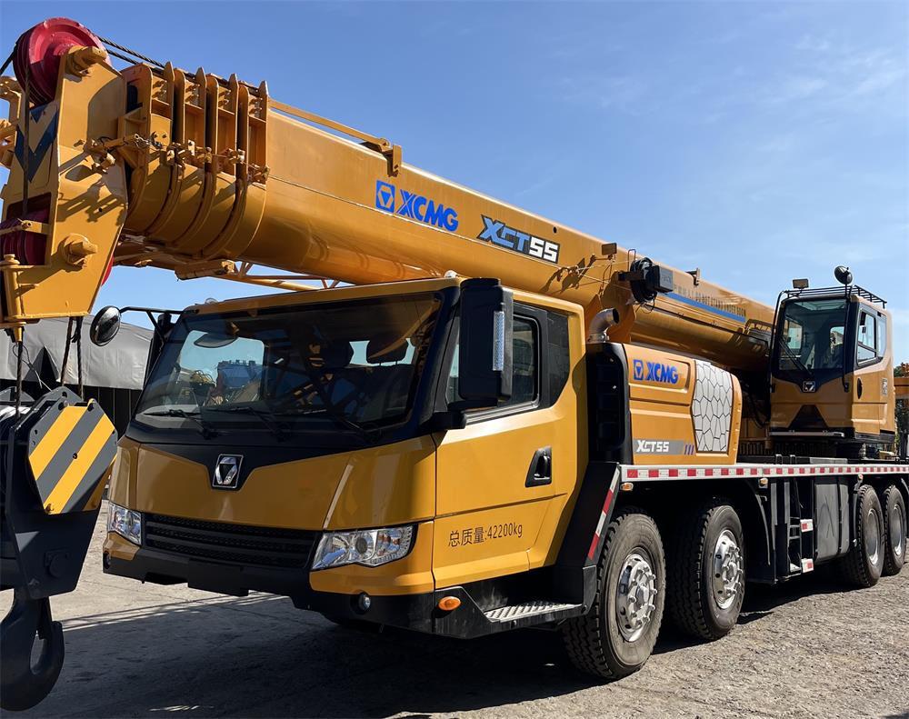 XCMG XCT55 XCT50 QY50KC QY50KA QY50K-II 25 ton 35 ton 40 ton 55 ton 50 ton 60 ton truck crane - Autojeřáb: obrázek 1 XCMG XCT55 XCT50 QY50KC QY50KA QY50K-II 25 ton 35 ton 40 ton 55 ton 50 ton 60 ton truck crane - Autojeřáb: obrázek 1