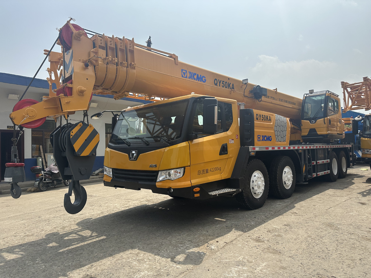 XCMG qy50ka qy50kc qy50k xct50 xct55 50 ton 55t truck crane - Autojeřáb: obrázek 1 XCMG qy50ka qy50kc qy50k xct50 xct55 50 ton 55t truck crane - Autojeřáb: obrázek 1