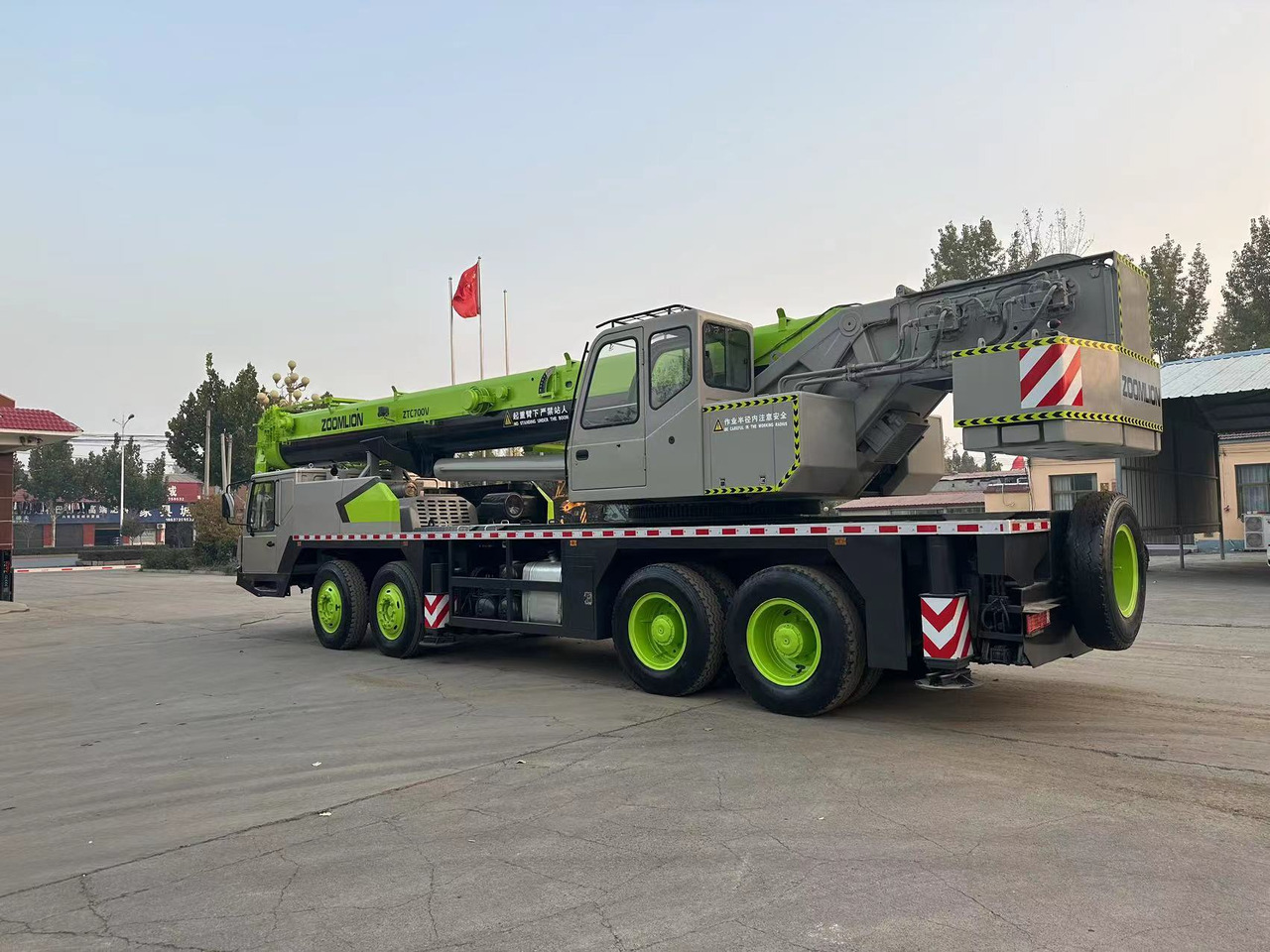 ZOOMLION QY70V ZTC700V 70 ton 50 ton 60 ton 80 ton 90 ton 100 ton truck crane - Autojeřáb: obrázek 2 ZOOMLION QY70V ZTC700V 70 ton 50 ton 60 ton 80 ton 90 ton 100 ton truck crane - Autojeřáb: obrázek 2