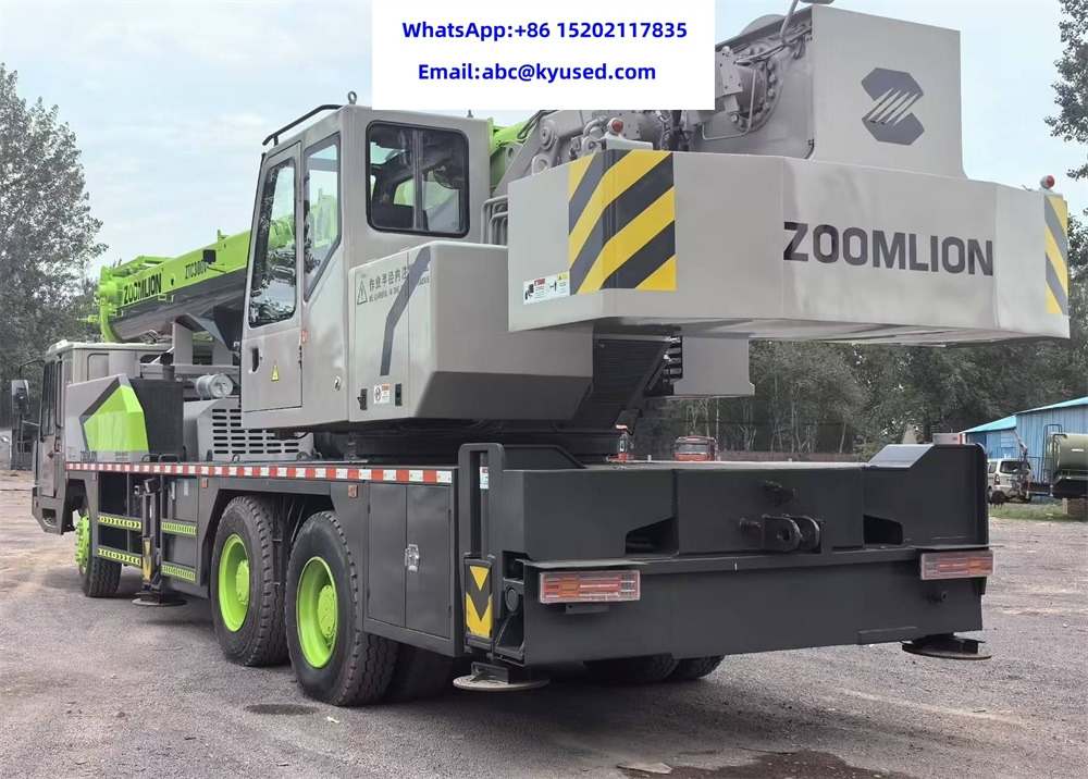 ZOOMLION ZTC300V 30ton - Autojeřáb: obrázek 4 ZOOMLION ZTC300V 30ton - Autojeřáb: obrázek 4