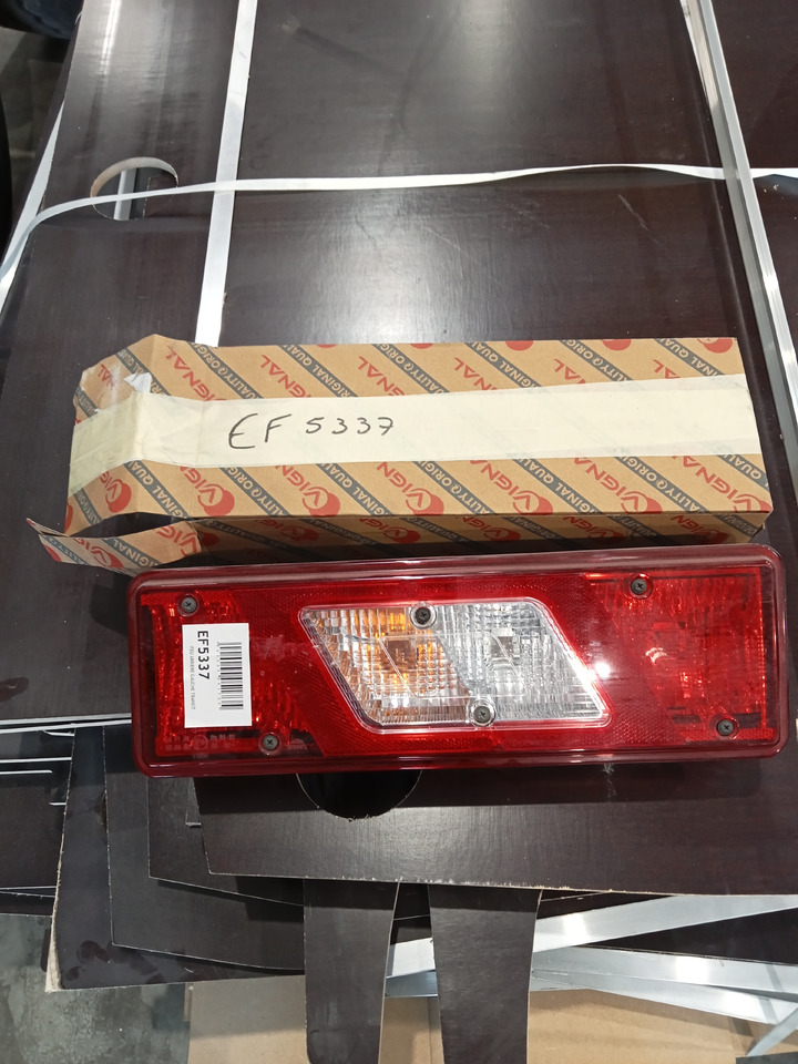 Trouillet FEU ARRIERE GAUCHE TRANSIT - Zádní svítilna: obrázek 1 Trouillet FEU ARRIERE GAUCHE TRANSIT - Zádní svítilna: obrázek 1