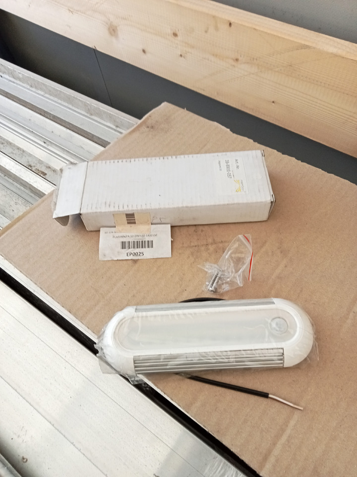 Trouillet PLAFONNIER 12-24V LED 1400 LM - Světlo/ Osvětlení: obrázek 1 Trouillet PLAFONNIER 12-24V LED 1400 LM - Světlo/ Osvětlení: obrázek 1