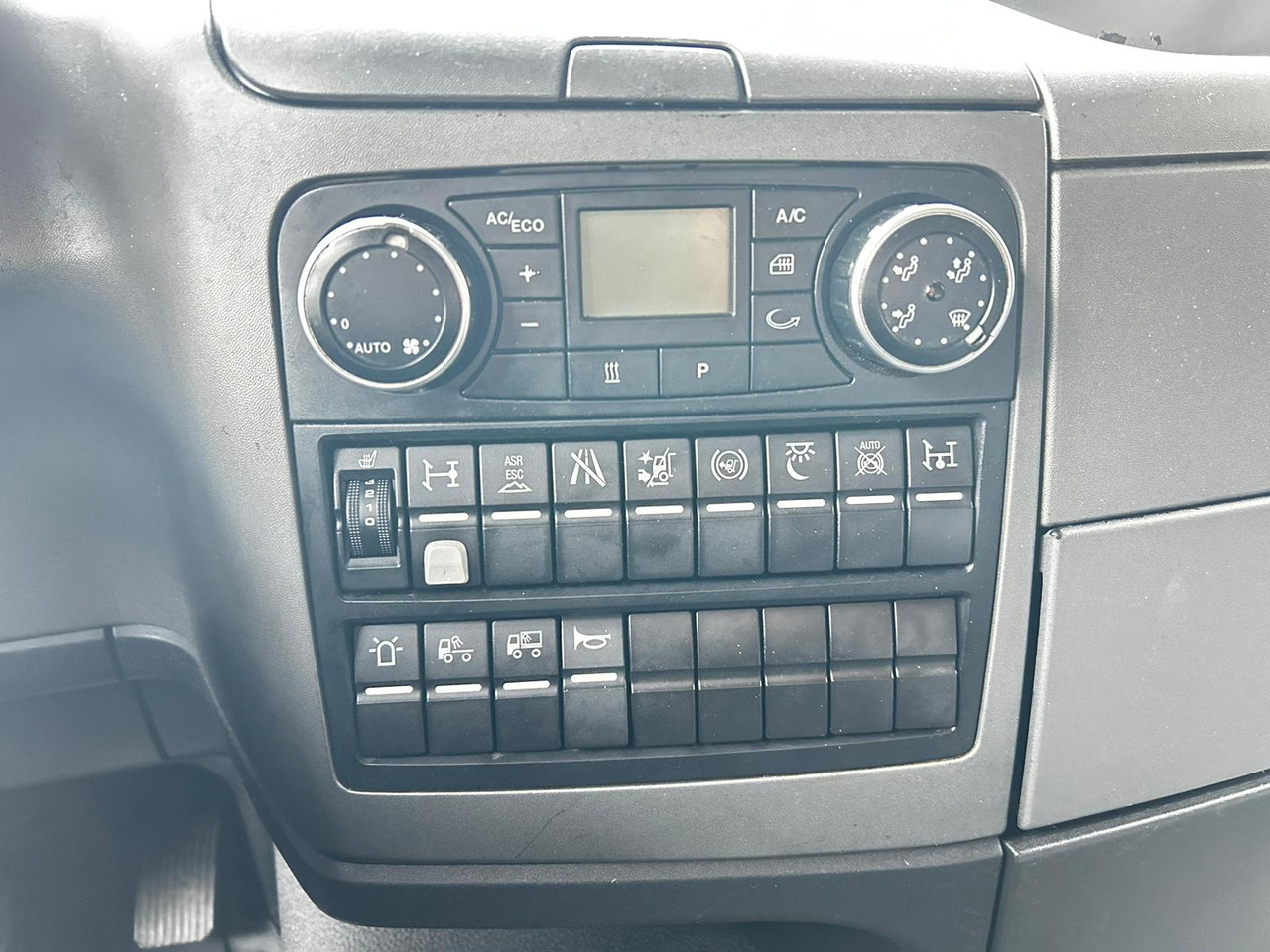 MAN TGL - Nákladní auto: obrázek 5 MAN TGL - Nákladní auto: obrázek 5