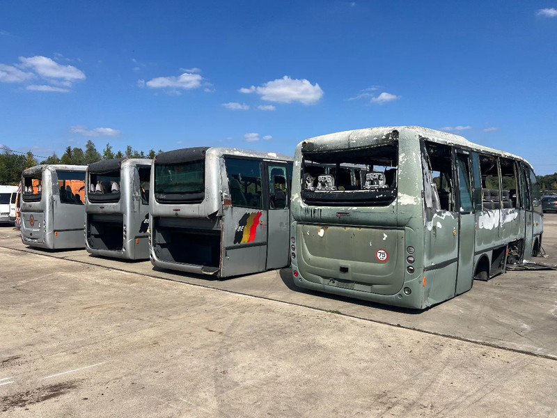 Iveco Irisbus Cimo (4x in stock) IVECO F4AE0681 5,880 cc - Autobus příměstský: obrázek 4 Iveco Irisbus Cimo (4x in stock) IVECO F4AE0681 5,880 cc - Autobus příměstský: obrázek 4