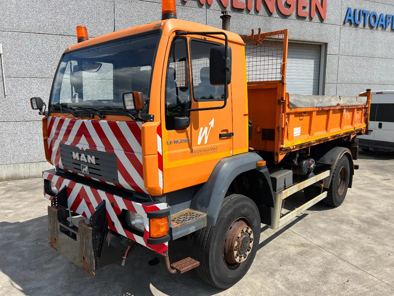 MAN LE 18.280 4x4 - Sklápěč: obrázek 2 MAN LE 18.280 4x4 - Sklápěč: obrázek 2