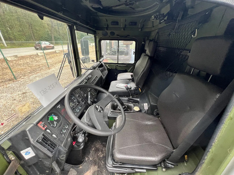 MAN KAT 25.422DFAEG 6X6 CABIN CHASSIS - TWIST LOCKS SYSTEM - Nákladní auto: obrázek 4 MAN KAT 25.422DFAEG 6X6 CABIN CHASSIS - TWIST LOCKS SYSTEM - Nákladní auto: obrázek 4