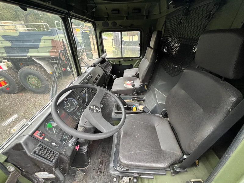 MAN KAT 25.422DFAEG 6X6 CABIN CHASSIS - TWIST LOCKS SYSTEM - Nákladní auto: obrázek 4 MAN KAT 25.422DFAEG 6X6 CABIN CHASSIS - TWIST LOCKS SYSTEM - Nákladní auto: obrázek 4